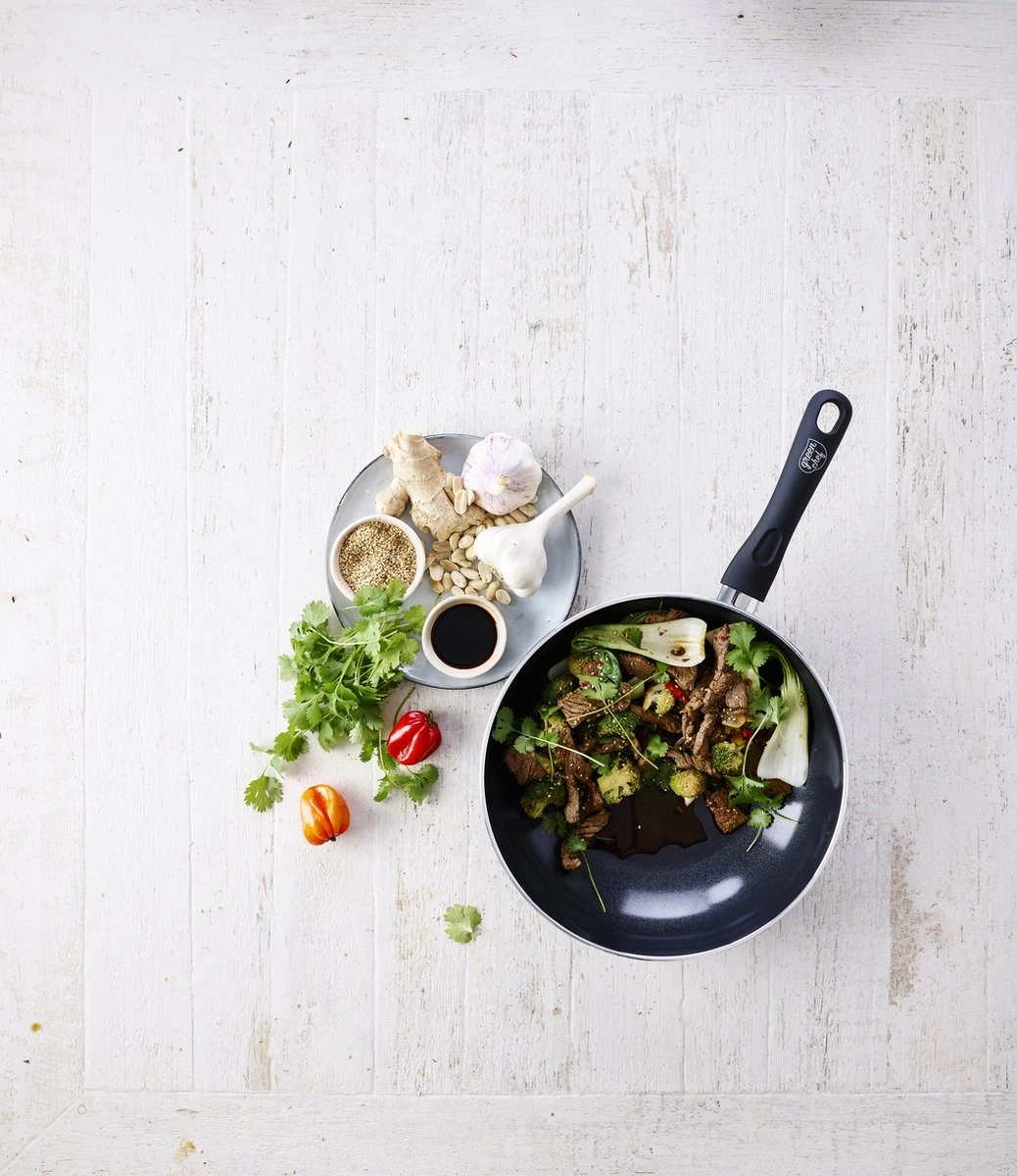 GreenChef Diamond Wokpan 28cm - Zwart - Inductie - PFAS-vrij 4 GreenChef Diamond Wokpan 28cm - Zwart - Inductie - PFAS-vrij - Afbeelding 2