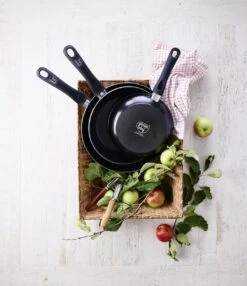 GreenChef Diamond Wokpan 28cm - Zwart - Inductie - PFAS-vrij 10 GreenChef Diamond Wokpan 28cm - Zwart - Inductie - PFAS-vrij -Kookgerei Korting Winkel 1038x1200 3