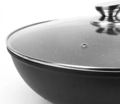 Swiss Pro+ - Marmeren Wokpan - Ø 30 Cm - Geschikt Voor Alle Warmtebronnen 9 Swiss Pro+ - Marmeren Wokpan - Ø 30 Cm - Geschikt Voor Alle Warmtebronnen -Kookgerei Korting Winkel 1200x1038 2