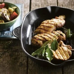 Le Creuset Gietijzeren Vierkante Grillpan - 26cm - Mat Zwart 10 Le Creuset Gietijzeren Vierkante Grillpan - 26cm - Mat Zwart -Kookgerei Korting Winkel 1200x1200 1166