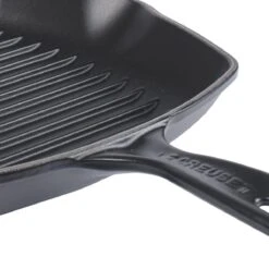 Le Creuset Gietijzeren Vierkante Grillpan - 26cm - Mat Zwart 13 Le Creuset Gietijzeren Vierkante Grillpan - 26cm - Mat Zwart -Kookgerei Korting Winkel 1200x1200 1169