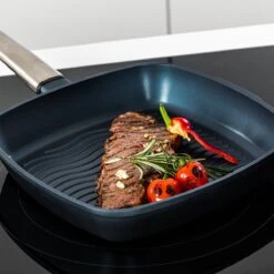 Westinghouse Performance Series - Grillpan Inductie 28cm - Luxe Grillpan - Blauw - Steakpan - Geschikt Voor Alle Warmtebronnen Inclusief Inductie En Ovenbestendig 13 Westinghouse Performance Series - Grillpan Inductie 28cm - Luxe Grillpan - Blauw - Steakpan - Geschikt Voor Alle Warmtebronnen Inclusief Inductie En Ovenbestendig -Kookgerei Korting Winkel 1200x1200 1176