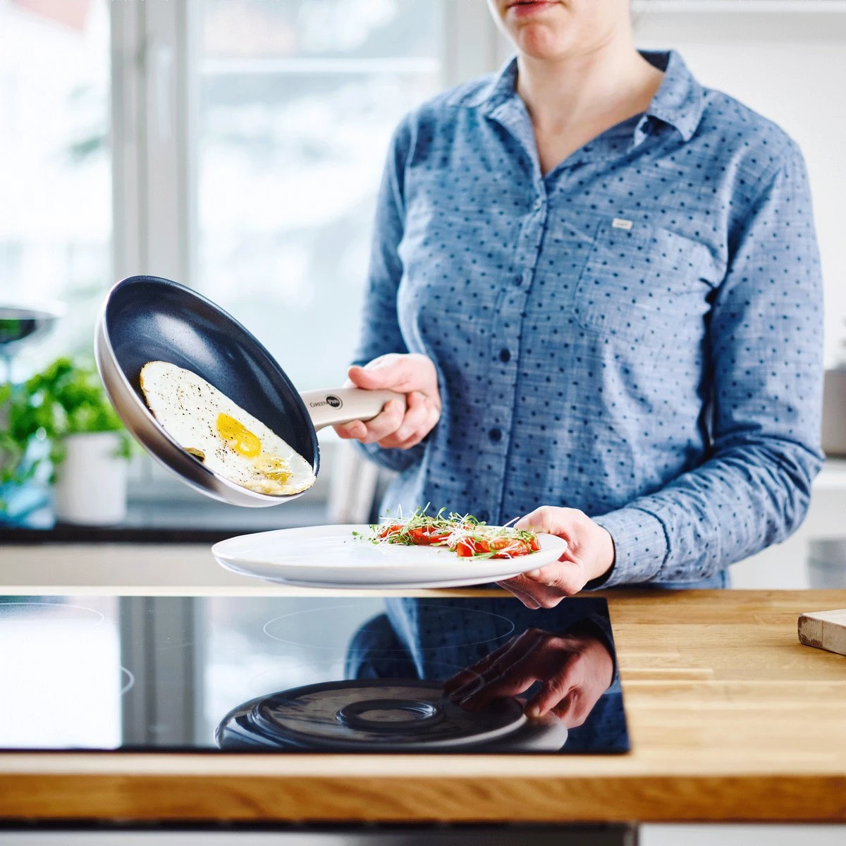 GreenPan Cambridge Inductie Grillpan - Ø 28 Cm - PFAS-vrij - Brons 9 GreenPan Cambridge Inductie Grillpan - Ø 28 Cm - PFAS-vrij - Brons - Afbeelding 7