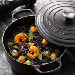 Le Creuset Signature Braadpan - 4,2 L - 24 Cm - Zwart 19 Le Creuset Signature Braadpan - 4,2 L - 24 Cm - Zwart -Kookgerei Korting Winkel 1200x1200 1205