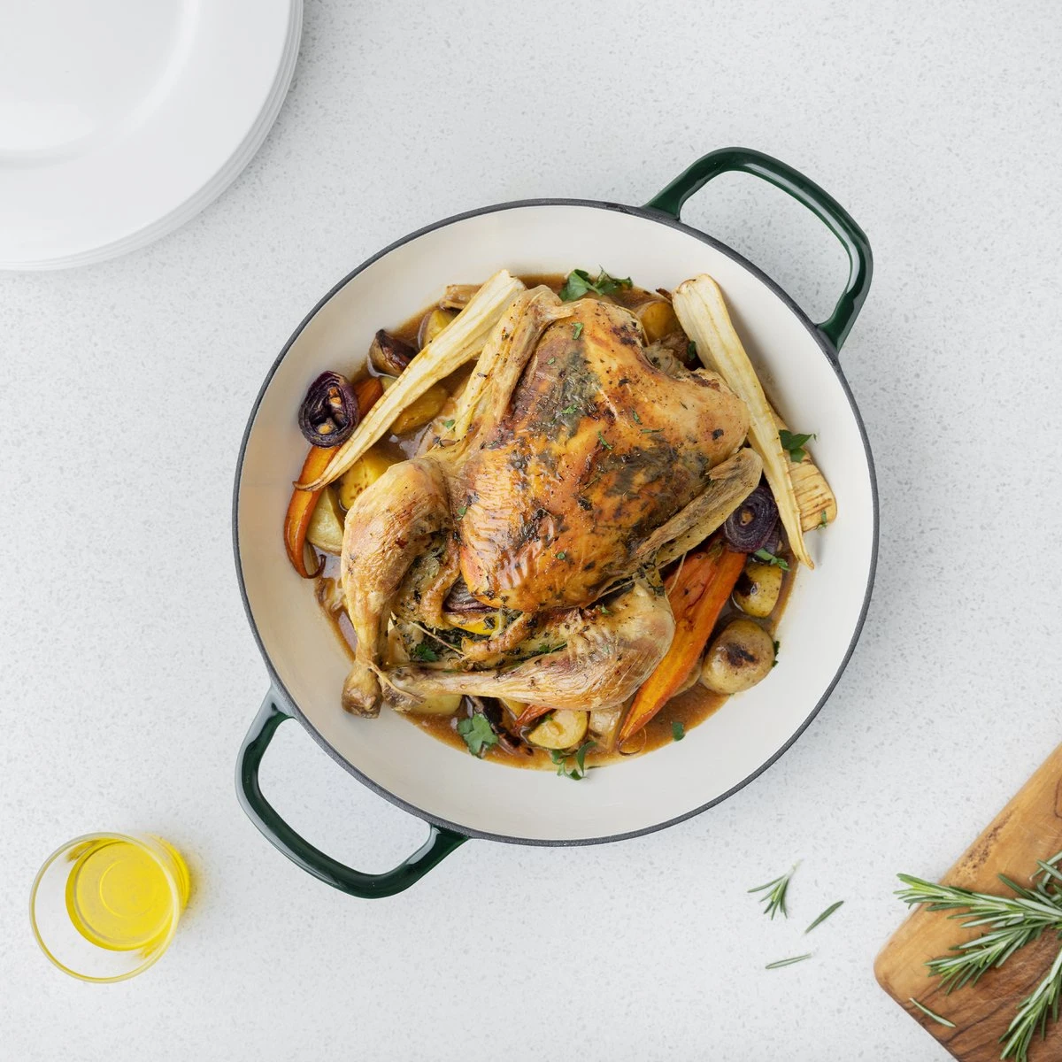 Navaris Gietijzeren Stoofpan Met Deksel- 3,5 Liter Gietijzeren Ovenschaal Van Email - Geschikt Voor Alle Warmtebronnen - Groen 5 Navaris Gietijzeren Stoofpan Met Deksel- 3,5 Liter Gietijzeren Ovenschaal Van Email - Geschikt Voor Alle Warmtebronnen - Groen - Afbeelding 3