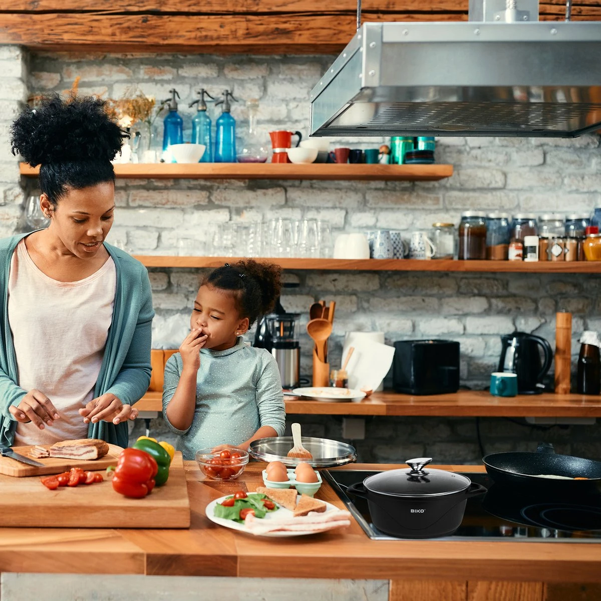 BIKO - Smile Pannen 8 Delige Pannenset - Braadpan - Zwart 5 BIKO - Smile Pannen 8 Delige Pannenset - Braadpan - Zwart - Afbeelding 3