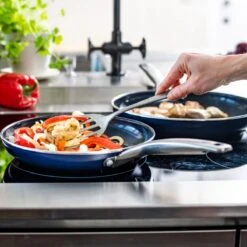 Blue Diamond, Keramische Koekenpan Verrijkt Met Diamantdeeltjes – Inductie Koekenpan Ø 24 Cm – PFAS En PHOA Vrij 10 Blue Diamond, Keramische Koekenpan Verrijkt Met Diamantdeeltjes – Inductie Koekenpan Ø 24 Cm – PFAS En PHOA Vrij -Kookgerei Korting Winkel 1200x1200 228