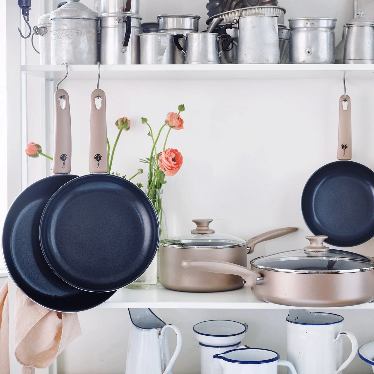 GreenPan Cambridge Koekenpan 30cm - Brons - Inductie - PFAS-vrij 10 GreenPan Cambridge Koekenpan 30cm - Brons - Inductie - PFAS-vrij - Afbeelding 8