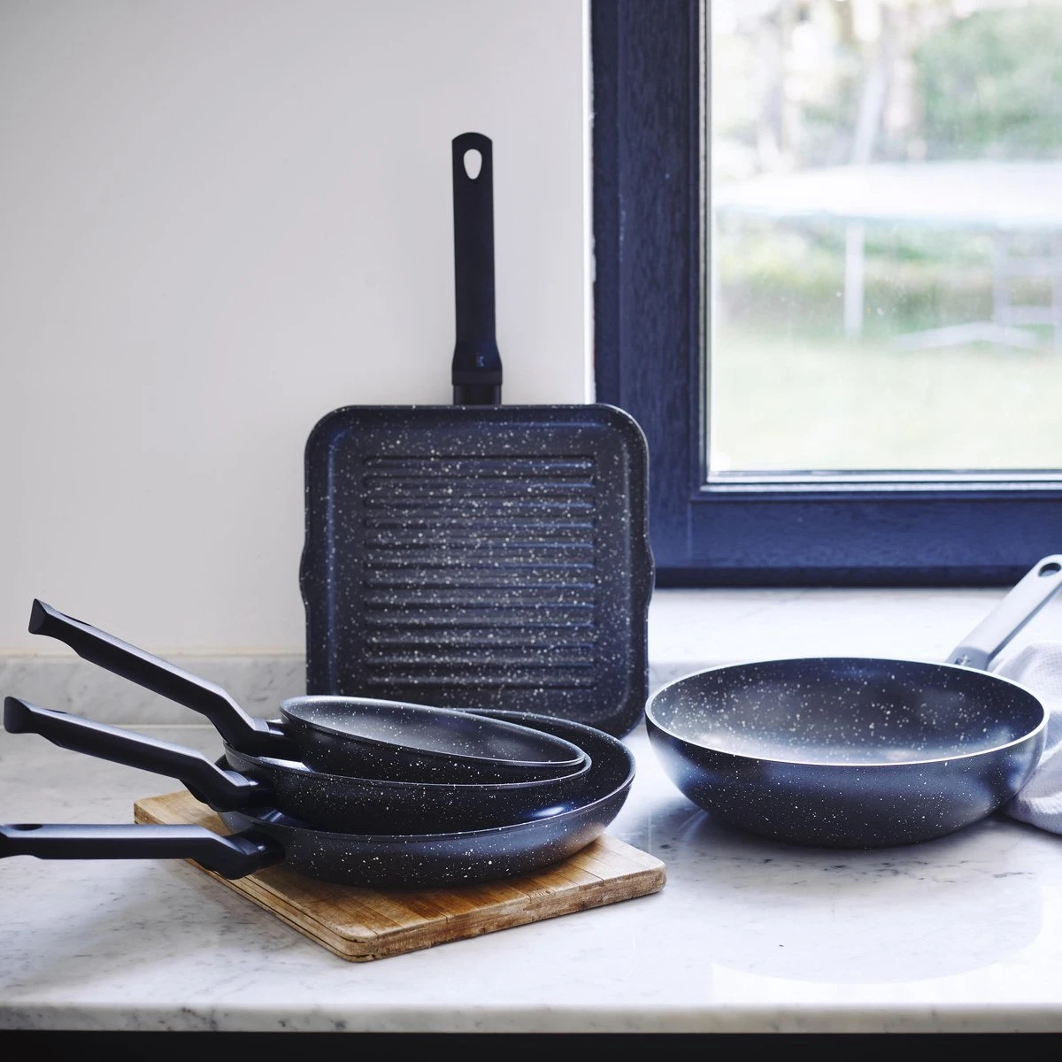 BK Universe Koekenpan Ø 24cm - Inductie - Anti-aanbak - PFAS-vrij 8 BK Universe Koekenpan Ø 24cm - Inductie - Anti-aanbak - PFAS-vrij - Afbeelding 6