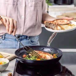 GreenPan Barcelona Infinity Pro Koekenpannenset - 3-delig - Zwart - Inductie - PFAS-vrij 27 GreenPan Barcelona Infinity Pro Koekenpannenset - 3-delig - Zwart - Inductie - PFAS-vrij -Kookgerei Korting Winkel 1200x1200 436