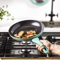 VitaVerde Expert Koekenpannenset Ø 20cm + Ø 24cm + Ø 28cm - Turquoise - Inductie - PFAS-vrij 16 VitaVerde Expert Koekenpannenset Ø 20cm + Ø 24cm + Ø 28cm - Turquoise - Inductie - PFAS-vrij -Kookgerei Korting Winkel 1200x1200 468