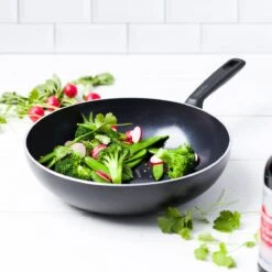 GreenPan Memphis Keramische Wokpan - Ø 28 Cm - PFAS-vrij 38 GreenPan Memphis Keramische Wokpan - Ø 28 Cm - PFAS-vrij -Kookgerei Korting Winkel 1200x1200 598