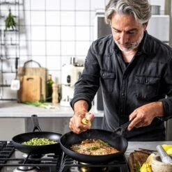 KitchenAid Classic Forged Aluminium Wok ø28cm - Zwart - Inductie - Anti-aanbak 29 KitchenAid Classic Forged Aluminium Wok ø28cm - Zwart - Inductie - Anti-aanbak -Kookgerei Korting Winkel 1200x1200 611