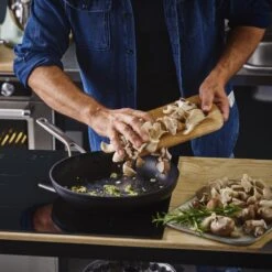 KitchenAid Hard Geanodiseerd Aluminium Wok ø30cm - Zwart - Inductie - Anti-aanbak 14 KitchenAid Hard Geanodiseerd Aluminium Wok ø30cm - Zwart - Inductie - Anti-aanbak -Kookgerei Korting Winkel 1200x1200 618