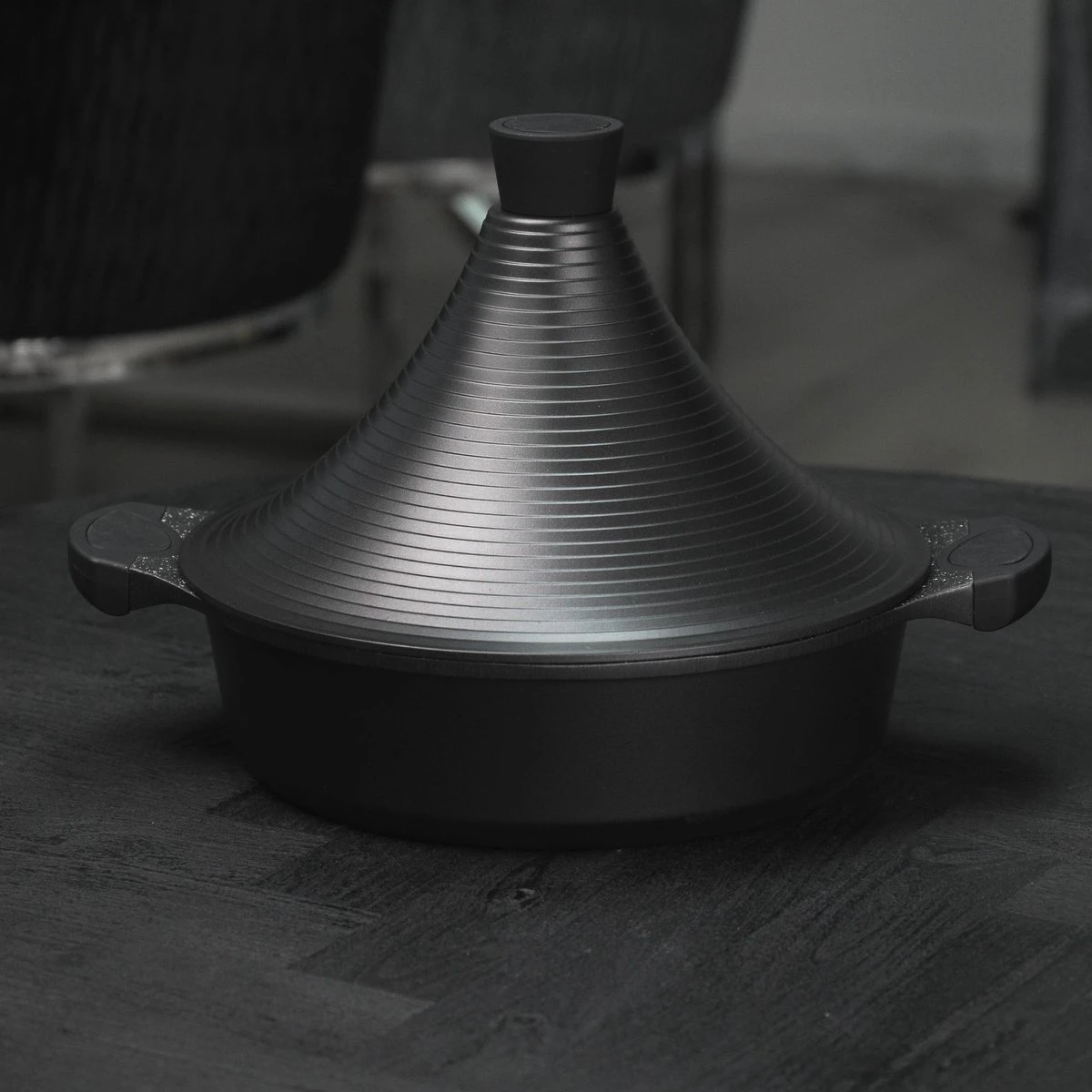 BIKO | Luxe Aluminium Tajine Inductie| Tagine | Geschikt Voor 4-8 Personen - Inductie - Zwart 7 BIKO | Luxe Aluminium Tajine Inductie| Tagine | Geschikt Voor 4-8 Personen - Inductie - Zwart - Afbeelding 5