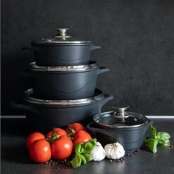 Smile 10 Delige Pannenset - Antiaanbaklaag - Vaatwasser Bestendig - Zwart 33 Smile 10 Delige Pannenset - Antiaanbaklaag - Vaatwasser Bestendig - Zwart -Kookgerei Korting Winkel 1200x1200 965