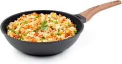 Rosmarino Black Line - Wokpan - Ø30cm - 100% PFAS & PFOA Vrij - Gegoten Aluminium - Non-stick Minerale Coating - Ergonomische Handgreep - Geschikt Voor Alle Warmtebronnen & Vaatwasser 21 Rosmarino Black Line - Wokpan - Ø30cm - 100% PFAS & PFOA Vrij - Gegoten Aluminium - Non-stick Minerale Coating - Ergonomische Handgreep - Geschikt Voor Alle Warmtebronnen & Vaatwasser -Kookgerei Korting Winkel 1200x628