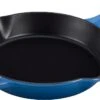 Le Creuset Ronde Hoge Skillet 26cm Marseilleblauw 1 Le Creuset Ronde Hoge Skillet 26cm Marseilleblauw -Kookgerei Korting Winkel 1200x700 1