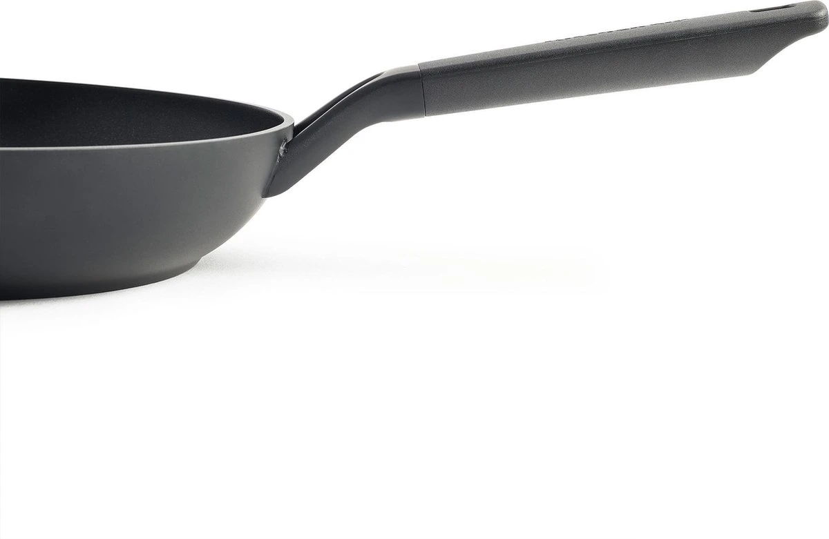 KitchenAid Classic Forged Aluminium Wok ø28cm - Zwart - Inductie - Anti-aanbak 18 KitchenAid Classic Forged Aluminium Wok ø28cm - Zwart - Inductie - Anti-aanbak - Afbeelding 16