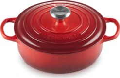 Le Creuset - Gietijzeren - Lage Braadpan - 24cm - Kersenrood 34 Le Creuset - Gietijzeren - Lage Braadpan - 24cm - Kersenrood -Kookgerei Korting Winkel 1200x785 1
