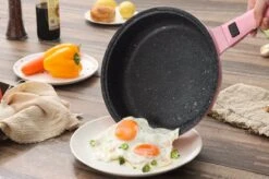 Royalty Line Inductie Pannenset - Luxe 14-delige Pannenset Marmeren Coating - Pannen Met Afneembare Handvaten - Oven-Ready - PFAS-Vrij - Voor Alle Warmtebronnen - Afneembare Koudgrepen - Antiaanbaklaag - Koekenpan Met Glazen Deksels - Roze 23 Royalty Line Inductie Pannenset - Luxe 14-delige Pannenset Marmeren Coating - Pannen Met Afneembare Handvaten - Oven-Ready - PFAS-Vrij - Voor Alle Warmtebronnen - Afneembare Koudgrepen - Antiaanbaklaag - Koekenpan Met Glazen Deksels - Roze -Kookgerei Korting Winkel 1200x799 77