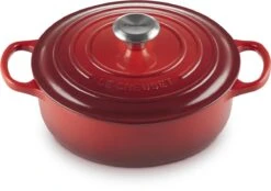 Le Creuset - Gietijzeren - Lage Braadpan - 24cm - Kersenrood 23 Le Creuset - Gietijzeren - Lage Braadpan - 24cm - Kersenrood -Kookgerei Korting Winkel 1200x843 1