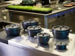 Cast Iron - Braadpan - Gietijzer - Met Deksel - Ø20x9cm - Zwart 7 Cast Iron - Braadpan - Gietijzer - Met Deksel - Ø20x9cm - Zwart -Kookgerei Korting Winkel 1200x899 22