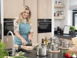 Sola Pannenset Juvia - 4 Delig - Ø 16,16,18,20 Cm - Zilver - RVS - Sandwichbodem 28 Sola Pannenset Juvia - 4 Delig - Ø 16,16,18,20 Cm - Zilver - RVS - Sandwichbodem -Kookgerei Korting Winkel 1200x906