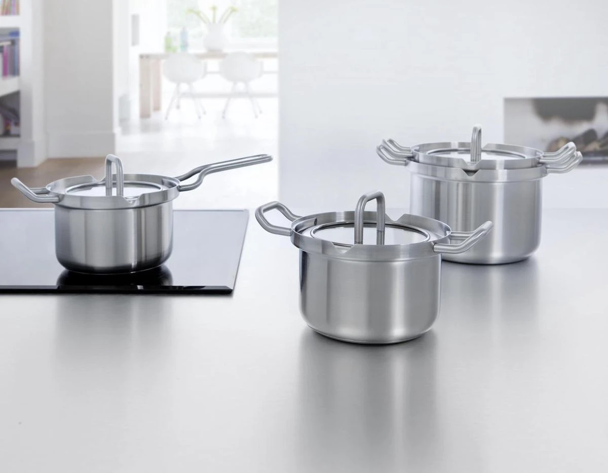 BK Q-linair Master Glas Pannenset - 5-delig - Glazen Deksel - Veilig Afgietsysteem - Inductie 12 BK Q-linair Master Glas Pannenset - 5-delig - Glazen Deksel - Veilig Afgietsysteem - Inductie - Afbeelding 10