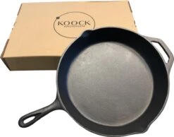 Koock Amsterdam® Skillet Gietijzer - Koekenpan - Geschikt Voor Alle Warmtebronnen Incl. BBQ En Inductie 12 Koock Amsterdam® Skillet Gietijzer - Koekenpan - Geschikt Voor Alle Warmtebronnen Incl. BBQ En Inductie -Kookgerei Korting Winkel 1200x944 1
