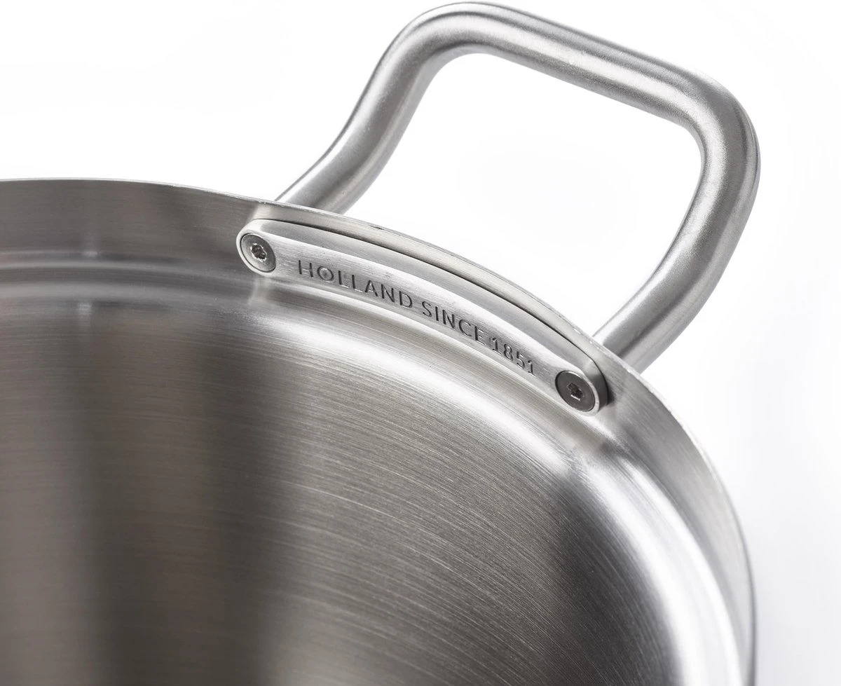 BK Q-linair Master Black Kookpannenset - 5-delig - Veilig Afgietsysteem - Inductie 6 BK Q-linair Master Black Kookpannenset - 5-delig - Veilig Afgietsysteem - Inductie - Afbeelding 4