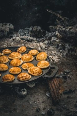 The Windmill Poffertjespan 30 Cm Gietijzer 2,3 Kg Zwart 17 The Windmill Poffertjespan 30 Cm Gietijzer 2,3 Kg Zwart -Kookgerei Korting Winkel 800x1200 14