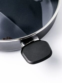 GreenPan Memphis Hapjespan 28cm - Zwart - Inductie - PFAS-vrij 28 GreenPan Memphis Hapjespan 28cm - Zwart - Inductie - PFAS-vrij -Kookgerei Korting Winkel 900x1200 30